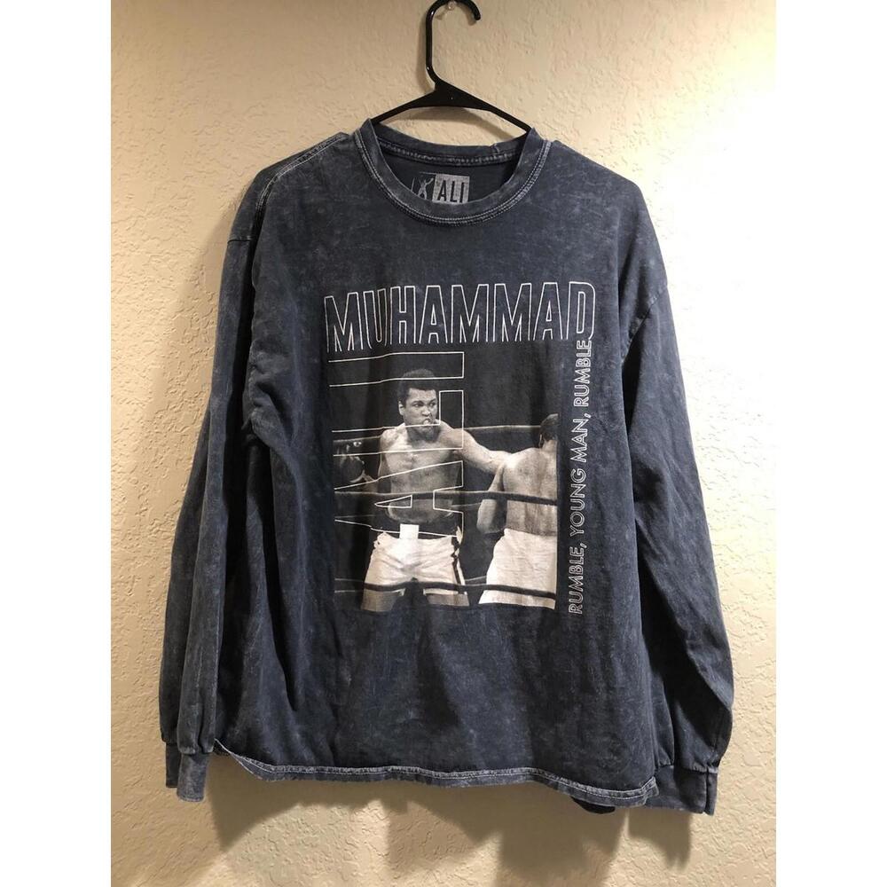 Muhammad Ali Rumble Young Man Long Sleeve Shirt Black Men’s Size Medium